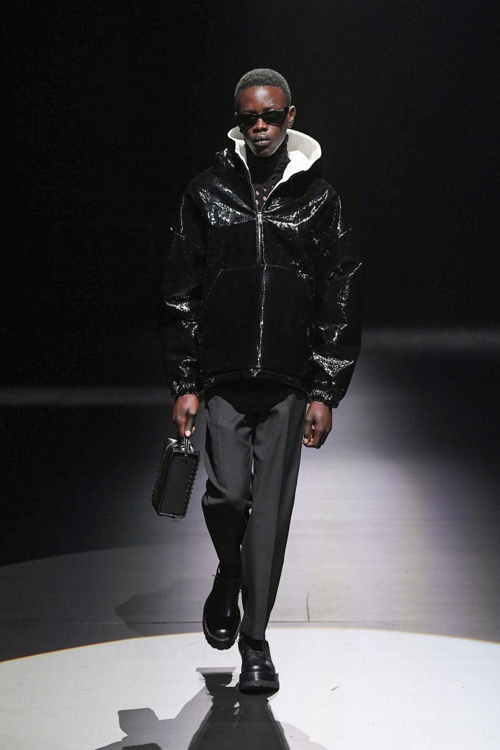 Valentino von Pierpaolo Piccioli Herbst Winter 2021-2022 Mailand. RUNWAY MAGAZIN