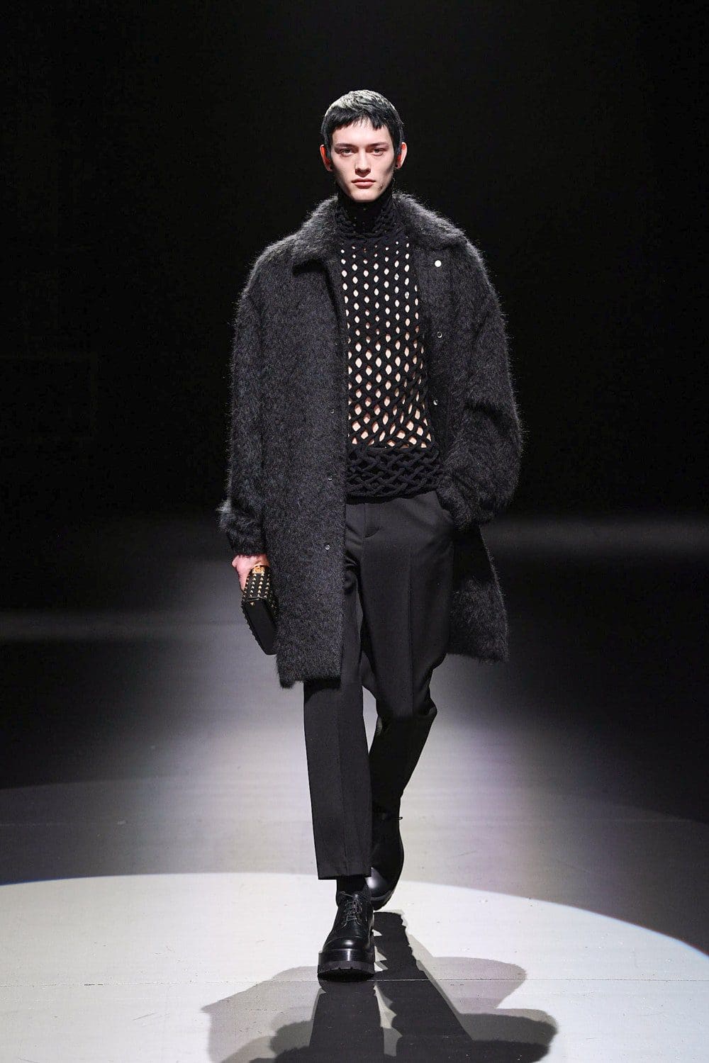 Valentino von Pierpaolo Piccioli Herbst Winter 2021-2022 Mailand. RUNWAY MAGAZIN