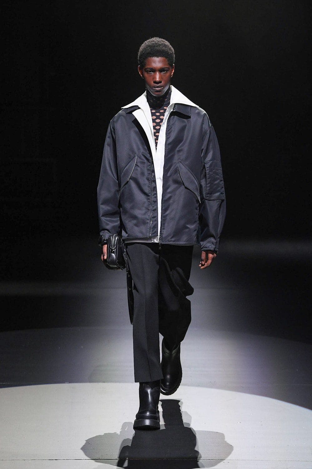 Valentino von Pierpaolo Piccioli Herbst Winter 2021-2022 Mailand. RUNWAY MAGAZIN