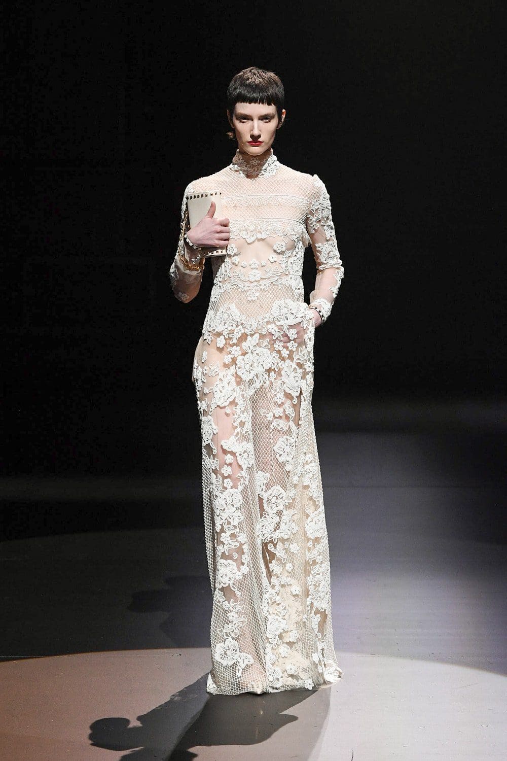 Valentino von Pierpaolo Piccioli Herbst Winter 2021-2022 Mailand. RUNWAY MAGAZIN
