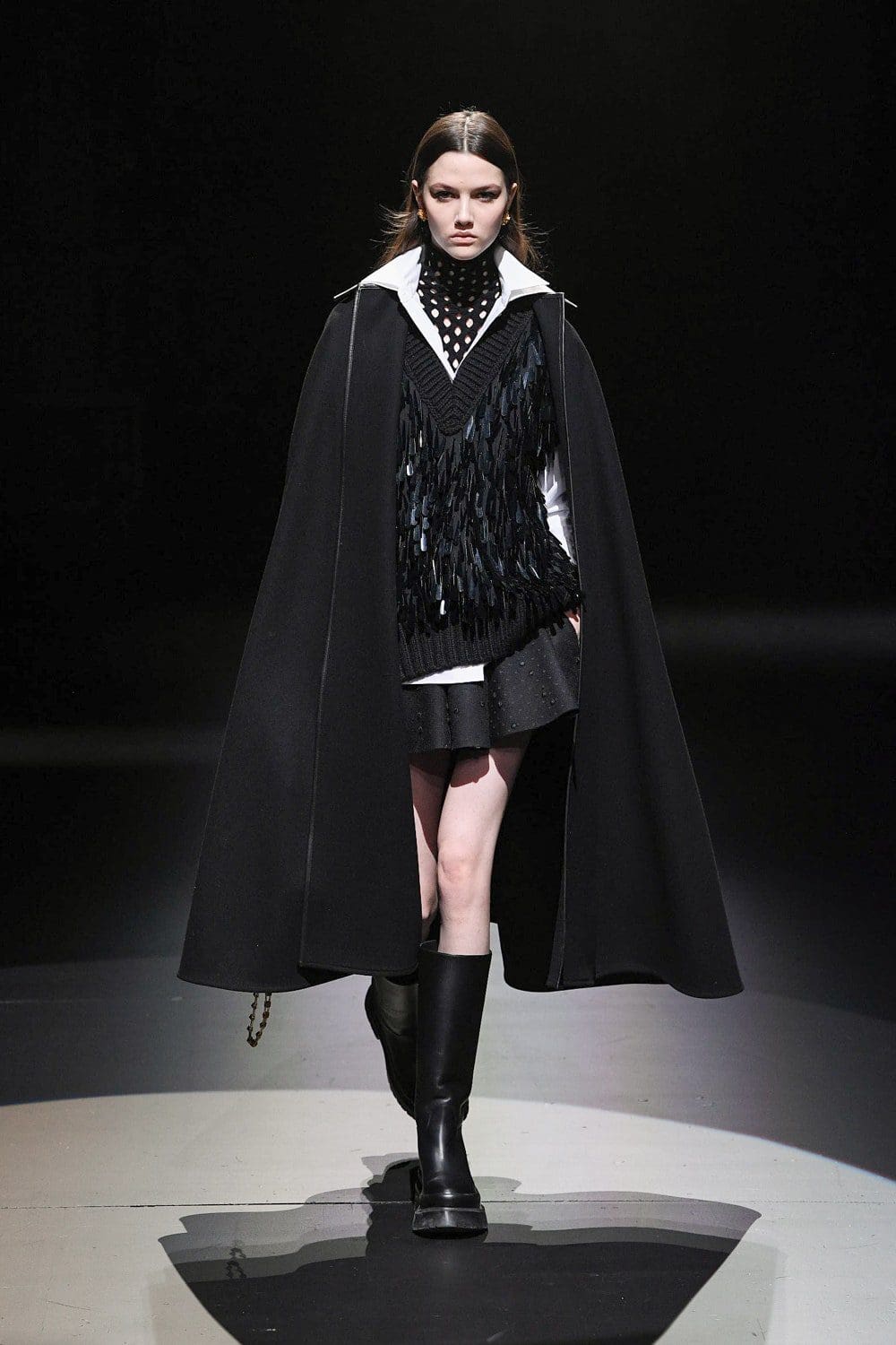 Valentino von Pierpaolo Piccioli Herbst Winter 2021-2022 Mailand. RUNWAY MAGAZIN