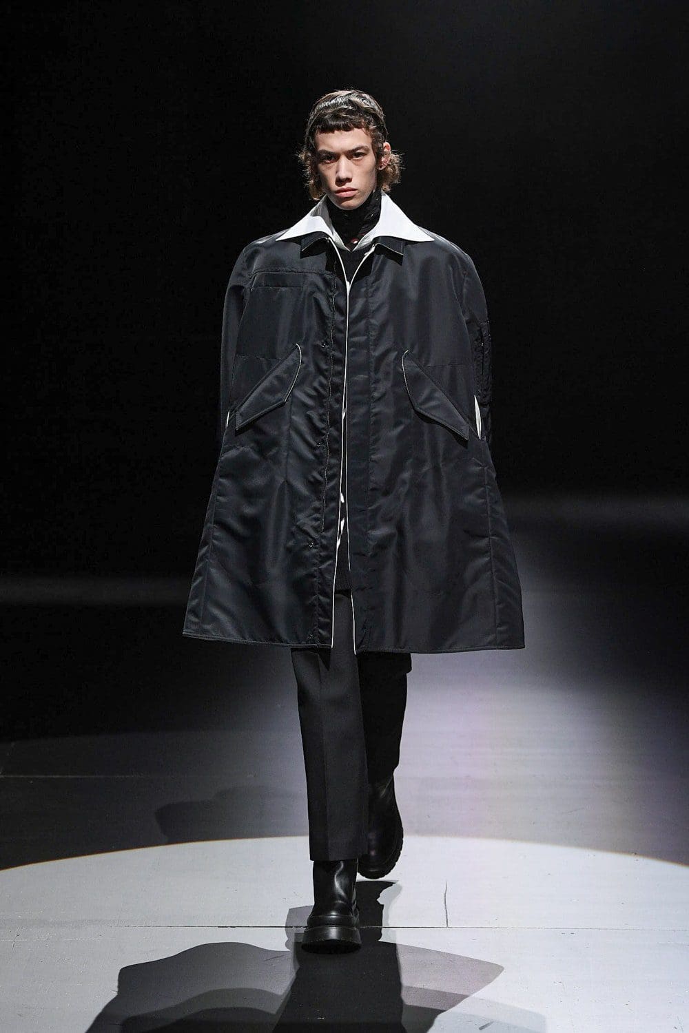 Valentino von Pierpaolo Piccioli Herbst Winter 2021-2022 Mailand. RUNWAY MAGAZIN