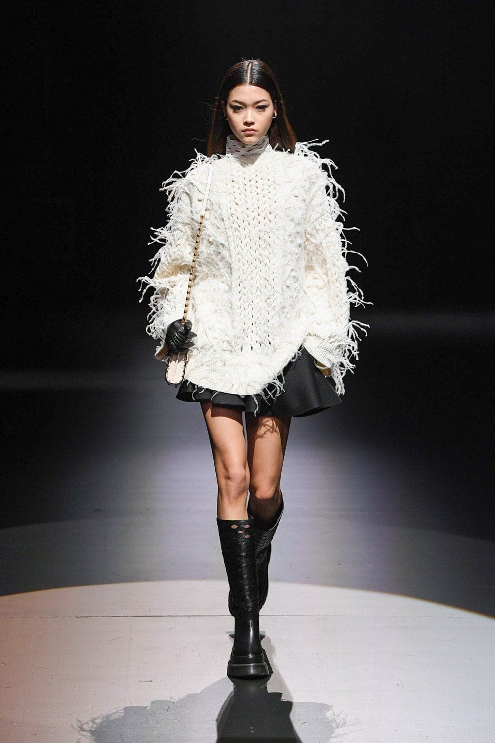 Valentino von Pierpaolo Piccioli Herbst Winter 2021-2022 Mailand. RUNWAY MAGAZIN