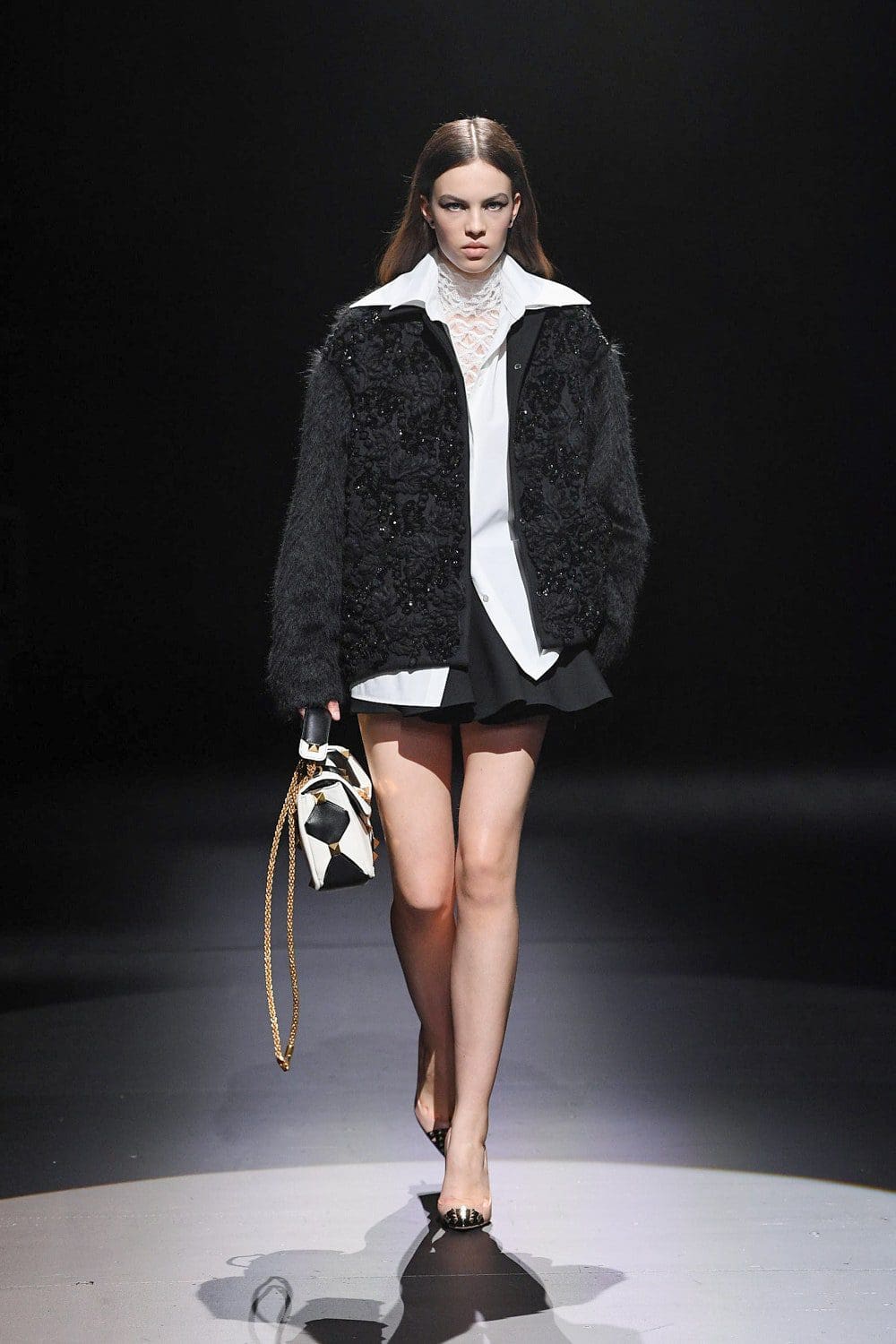 Valentino von Pierpaolo Piccioli Herbst Winter 2021-2022 Mailand. RUNWAY MAGAZIN