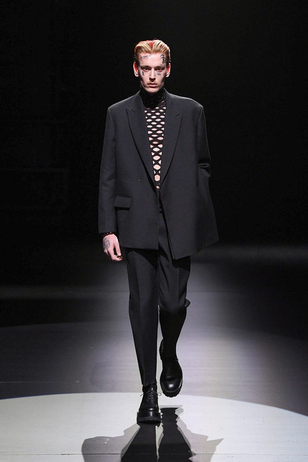 Valentino von Pierpaolo Piccioli Herbst Winter 2021-2022 Mailand. RUNWAY MAGAZIN