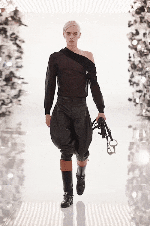 グッチ100周年-2021年から2022年秋まで RUNWAY マガジン