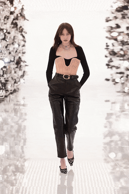 グッチ100周年-2021年から2022年秋まで RUNWAY マガジン