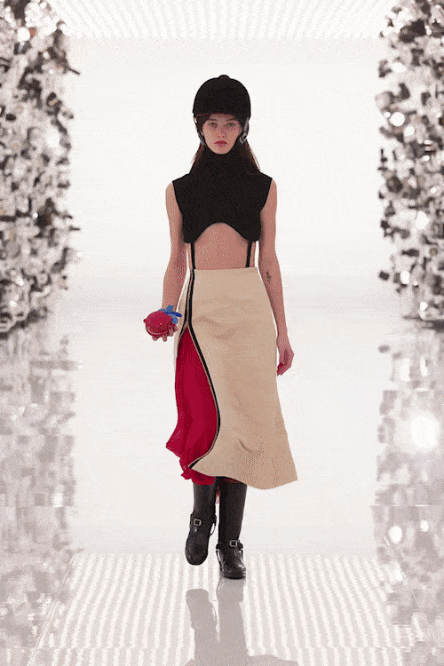 グッチ100周年-2021年から2022年秋まで RUNWAY マガジン