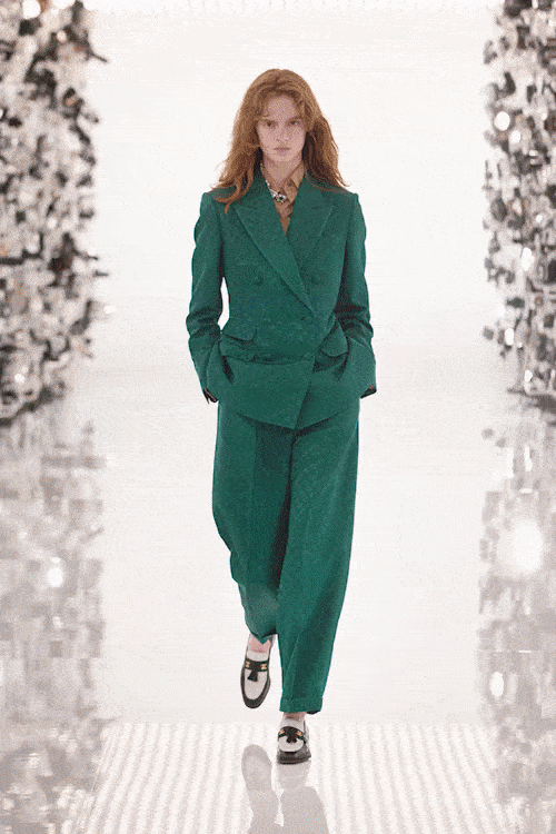 グッチ100周年-2021年から2022年秋まで RUNWAY マガジン