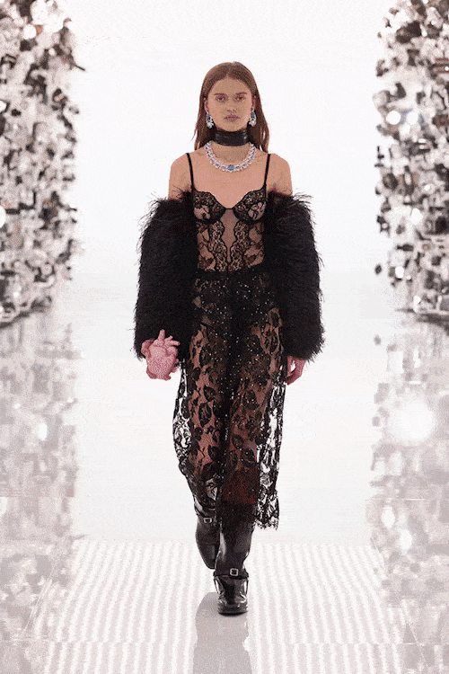 グッチ100周年-2021年から2022年秋まで RUNWAY マガジン