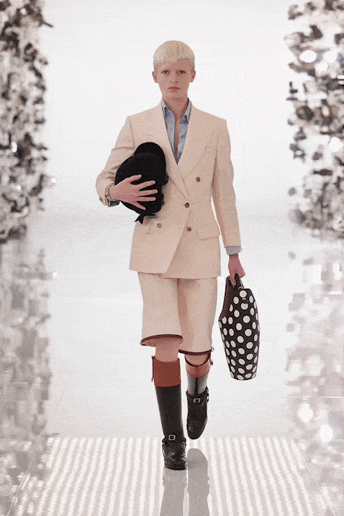 グッチ100周年-2021年から2022年秋まで RUNWAY マガジン