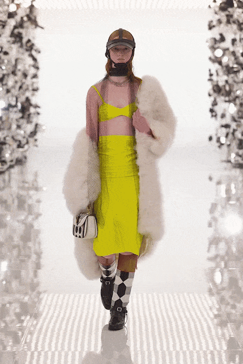 グッチ100周年-2021年から2022年秋まで RUNWAY マガジン