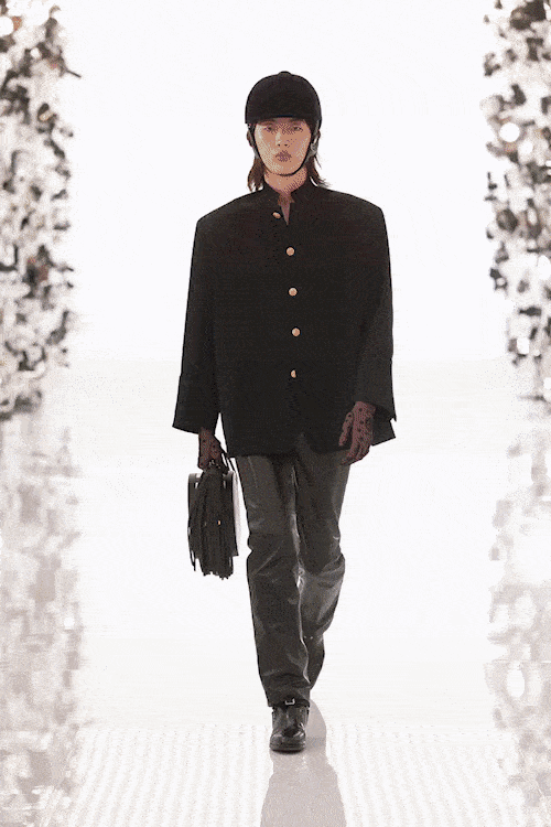 グッチ100周年-2021年から2022年秋まで RUNWAY マガジン