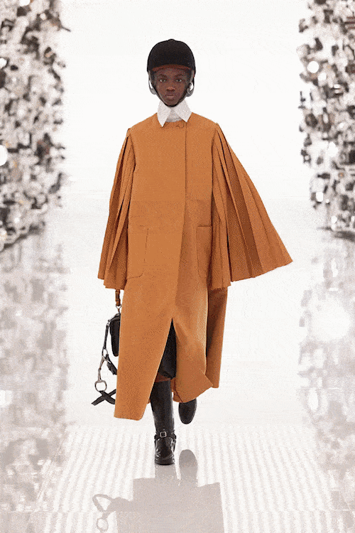 グッチ100周年-2021年から2022年秋まで RUNWAY マガジン
