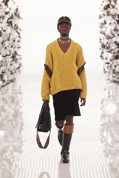 グッチ100周年-2021年から2022年秋まで RUNWAY マガジン
