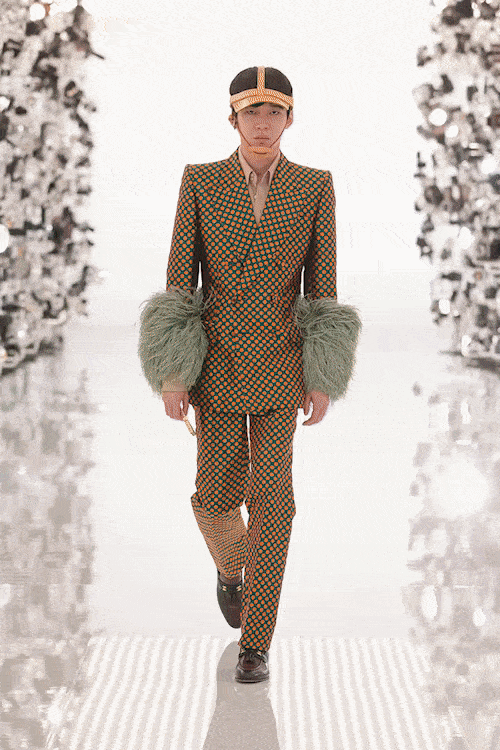グッチ100周年-2021年から2022年秋まで RUNWAY マガジン