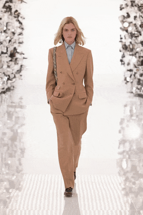 グッチ100周年-2021年から2022年秋まで RUNWAY マガジン