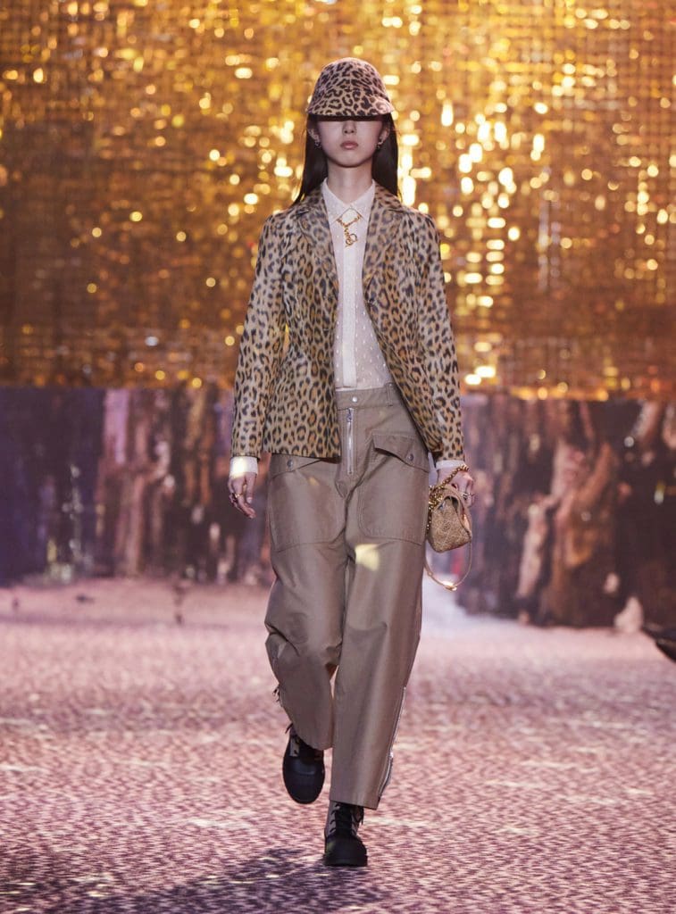 Dior Fall 2021 Shanghai by RUNWNAY MAGAZINE