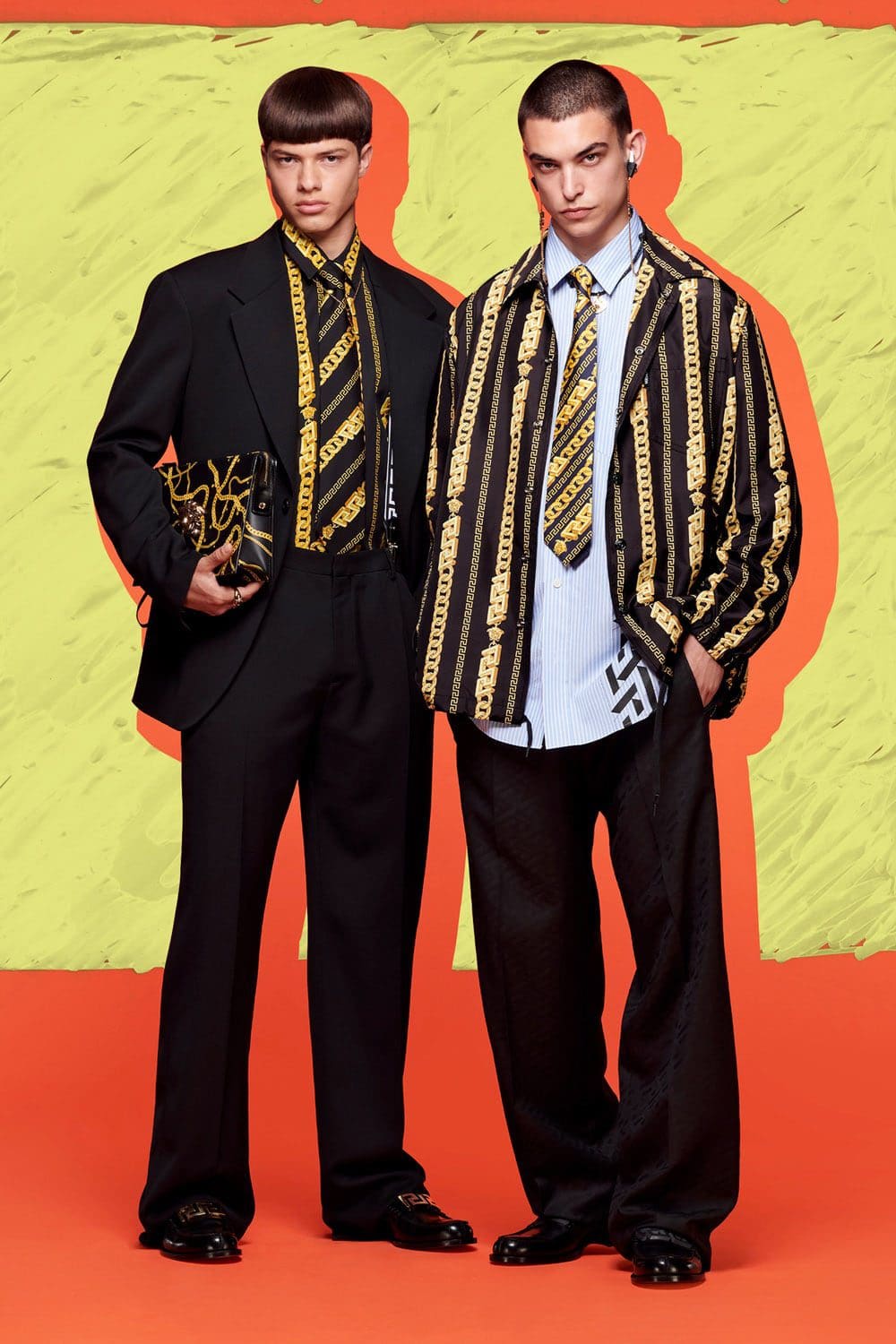 Versace Cruise 2022 Resort por RUNWAY REVISTA