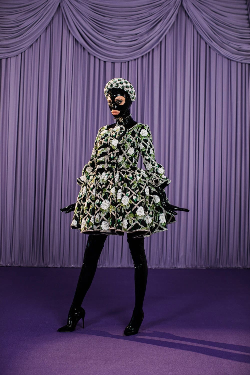 Richard Quinn Automne Hiver 2021-2022 par RUNWAY MAGAZINE