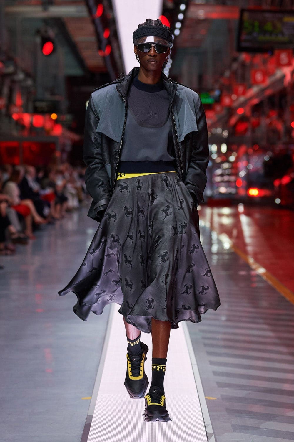 Ferrari First Fashion Show Primavera Verano 2022 por RUNWAY REVISTA