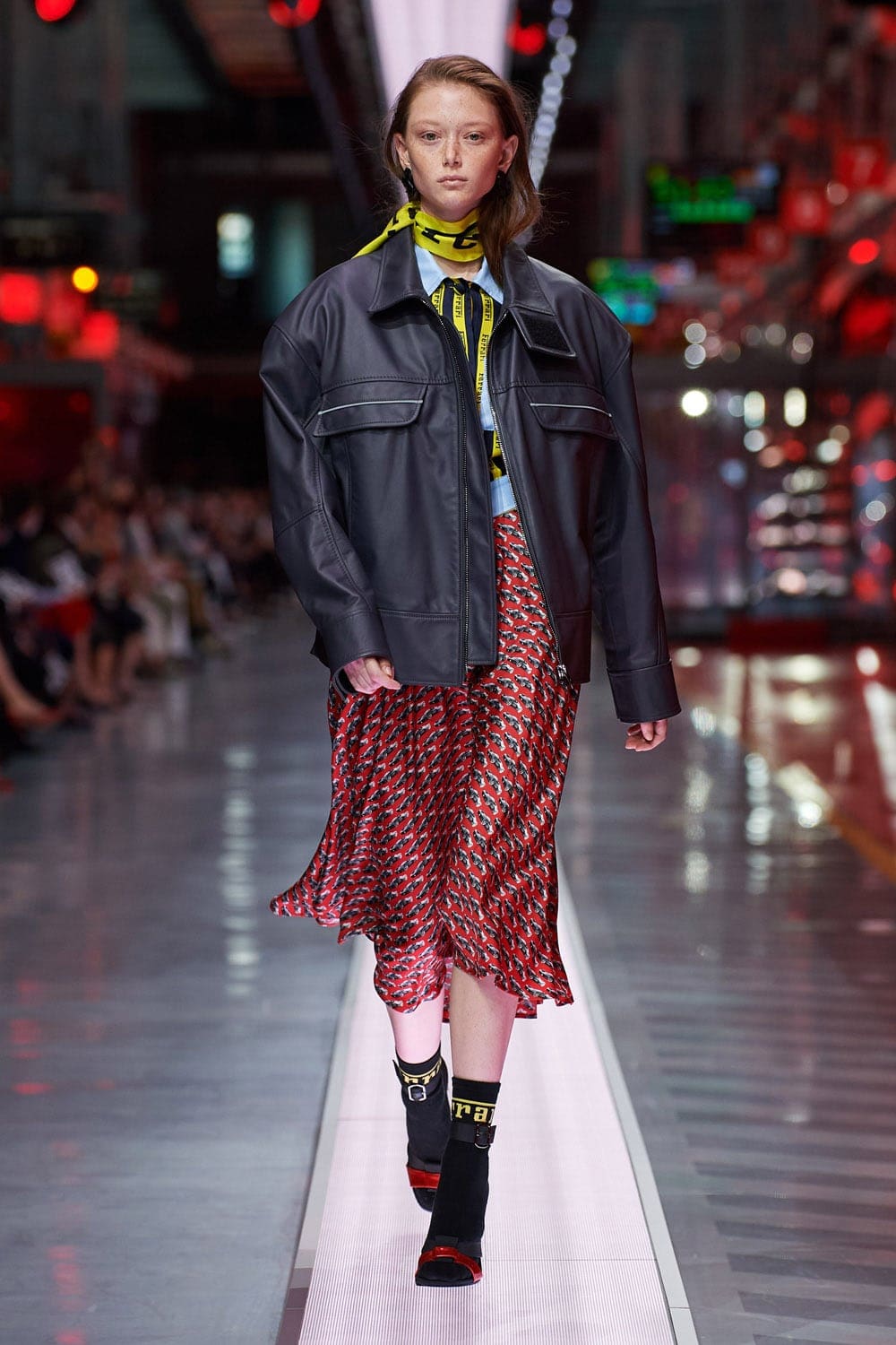 Ferrari First Fashion Show Primavera Verano 2022 por RUNWAY REVISTA