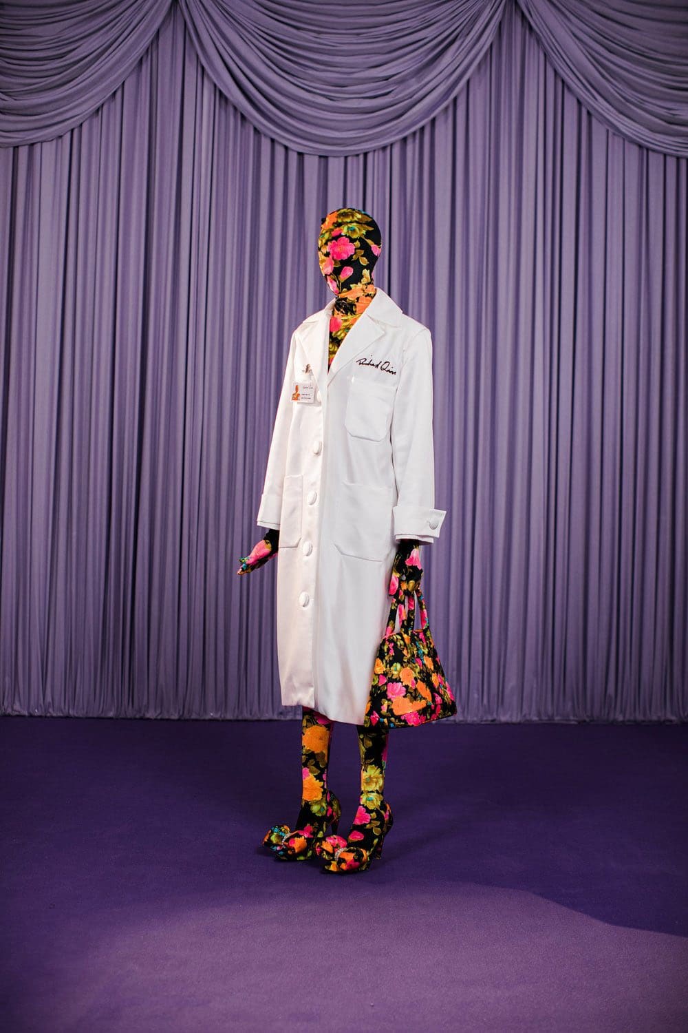 Richard Quinn Automne Hiver 2021-2022 par RUNWAY MAGAZINE