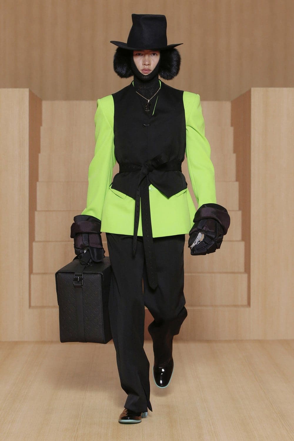 Louis Vuitton Spring Summer 2022 Men by RUNWAY MAGAZINE