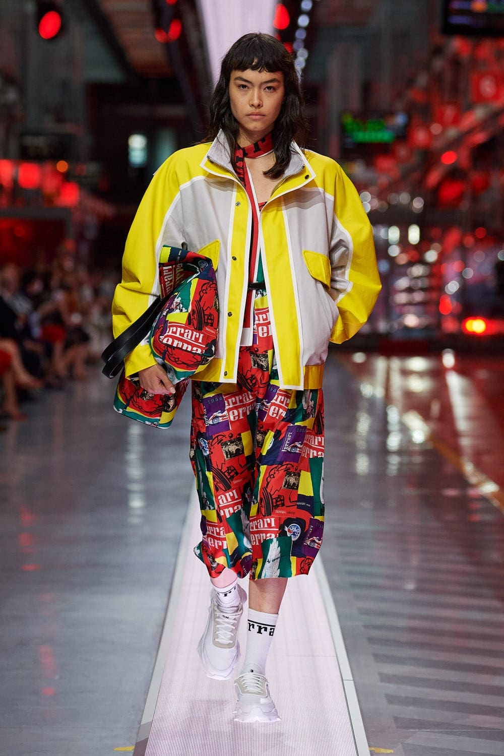 Ferrari First Fashion Show Primavera Verano 2022 por RUNWAY REVISTA