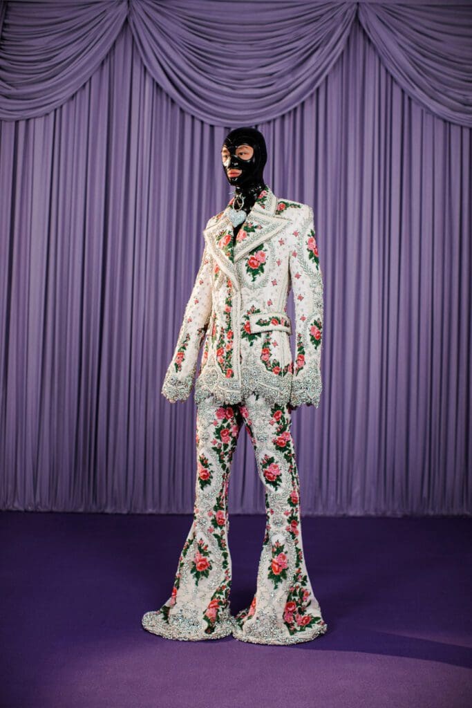 Richard Quinn Fall Winter 2021-2022 by RUNWAY MAGAZINE