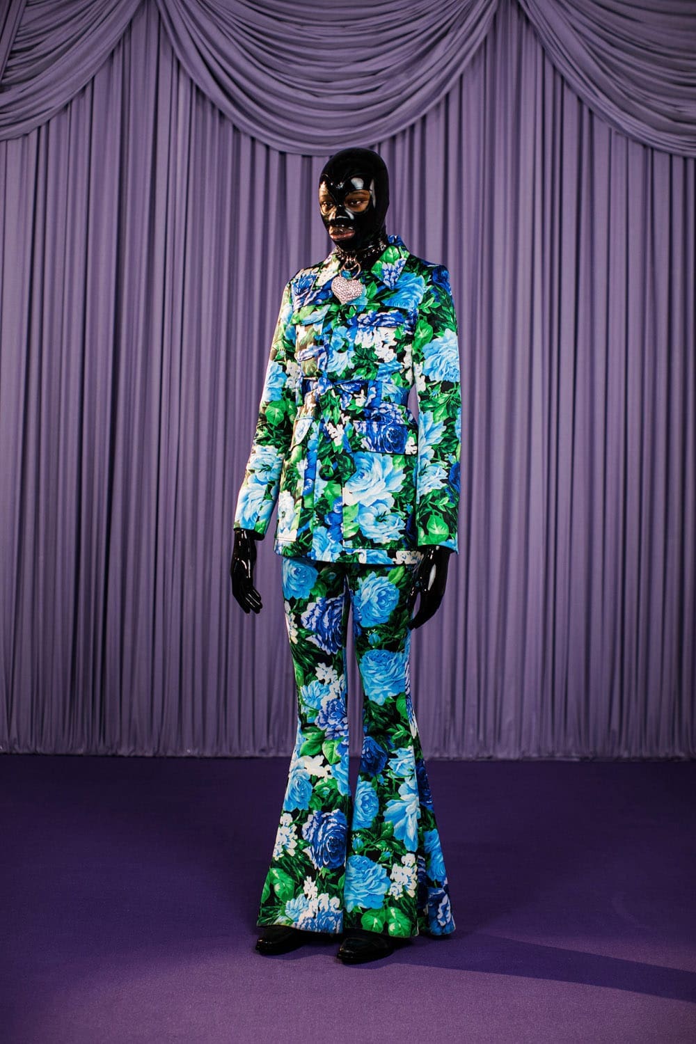 Richard Quinn Automne Hiver 2021-2022 par RUNWAY MAGAZINE
