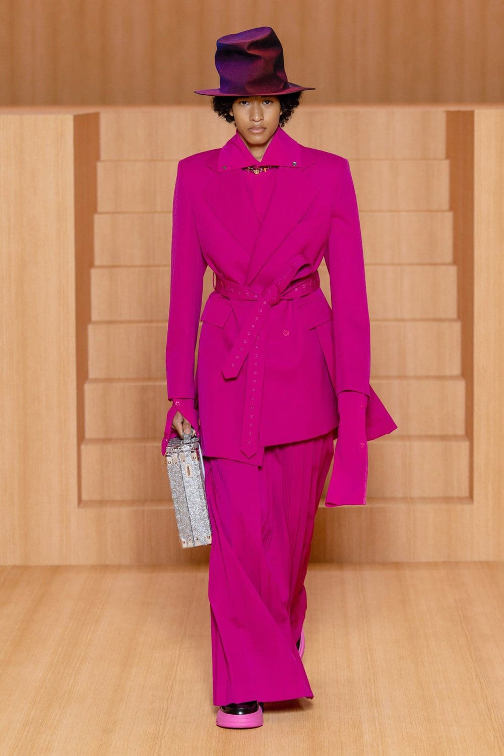 Louis Vuitton Spring Summer 2022 Men by RUNWAY MAGAZINE
