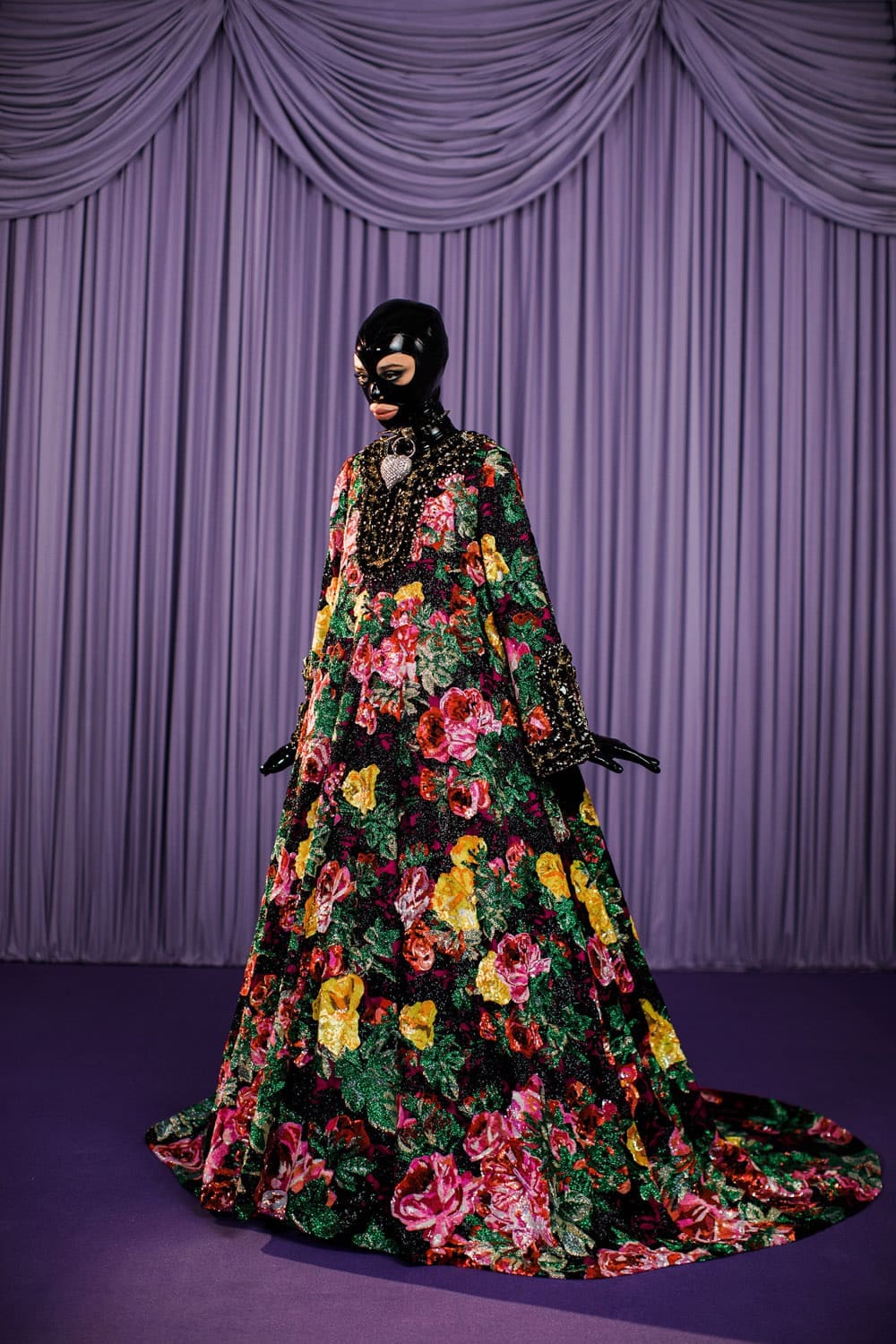 Richard Quinn Automne Hiver 2021-2022 par RUNWAY MAGAZINE