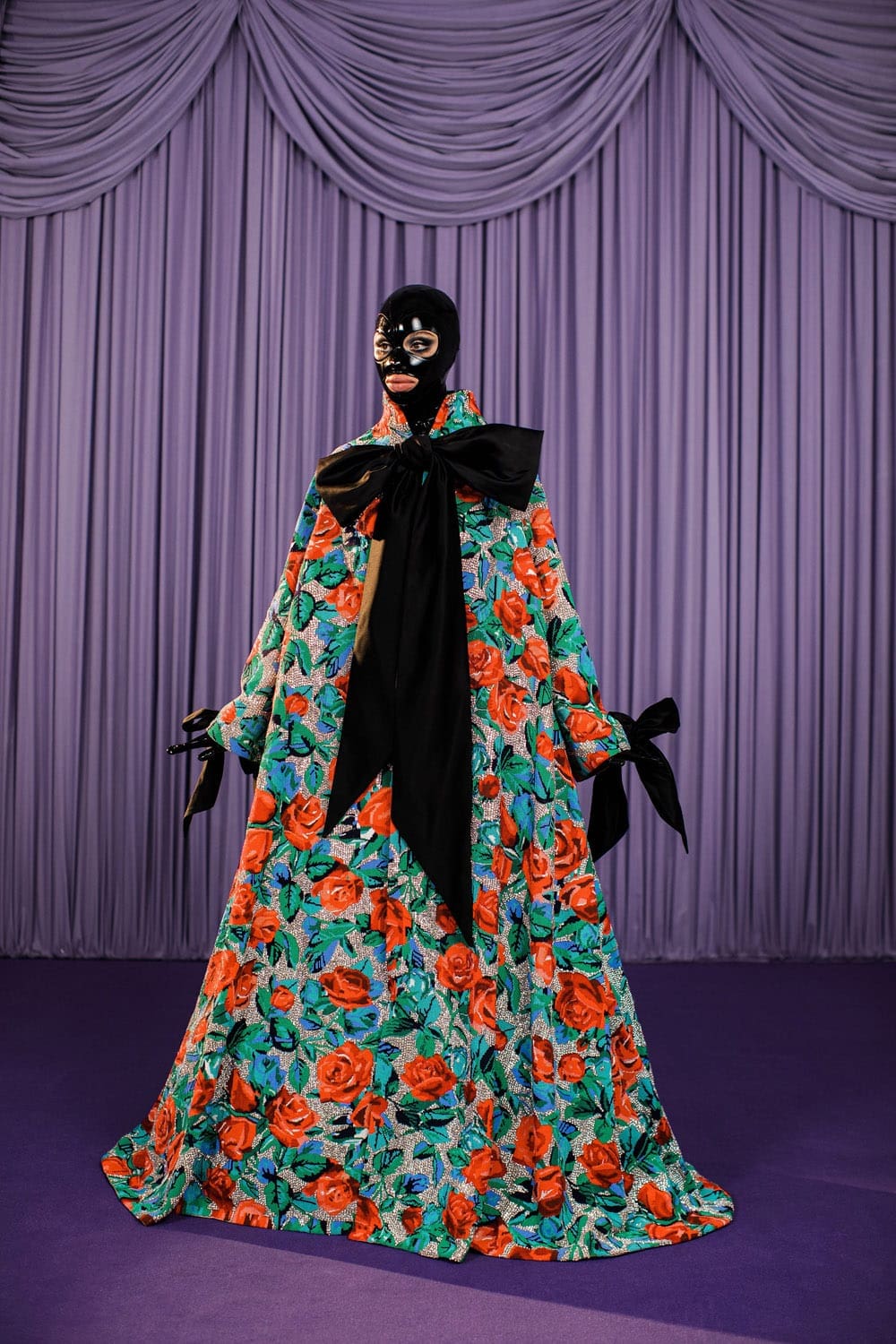 Richard Quinn Automne Hiver 2021-2022 par RUNWAY MAGAZINE