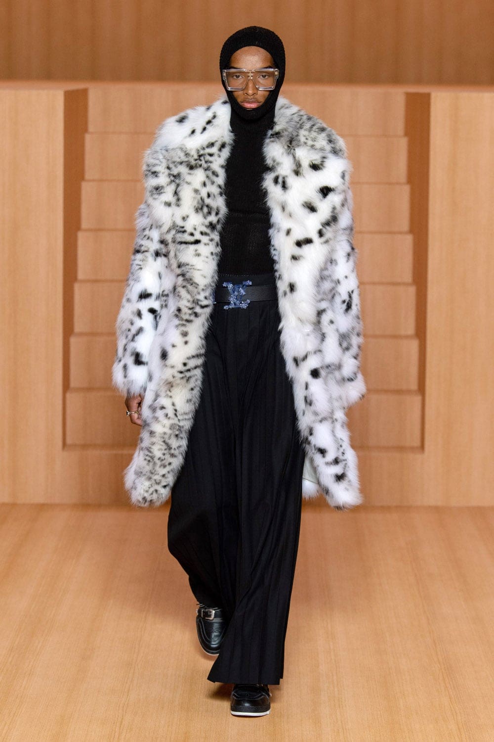 Louis Vuitton Spring Summer 2022 Men by RUNWAY MAGAZINE