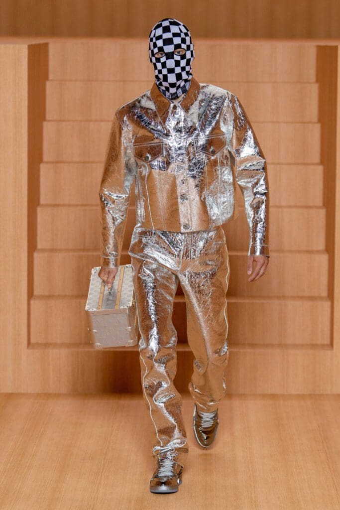 Louis Vuitton Spring Summer 2022 Men by RUNWAY MAGAZINE