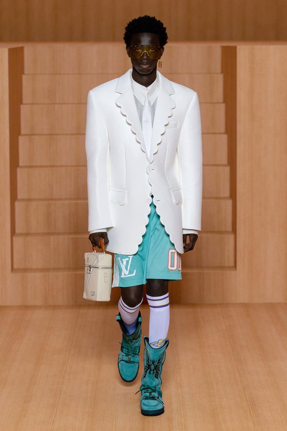 Louis Vuitton Spring Summer 2022 Men by RUNWAY MAGAZINE