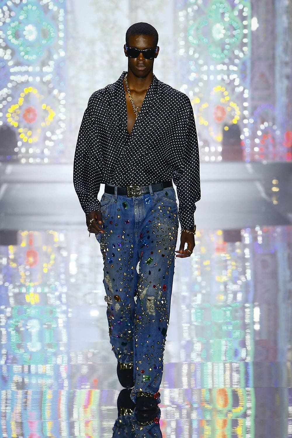 Dolce Gabbana Uomo Primavera Estate 2022 Light Therapy by RUNWAY MAGAZINE