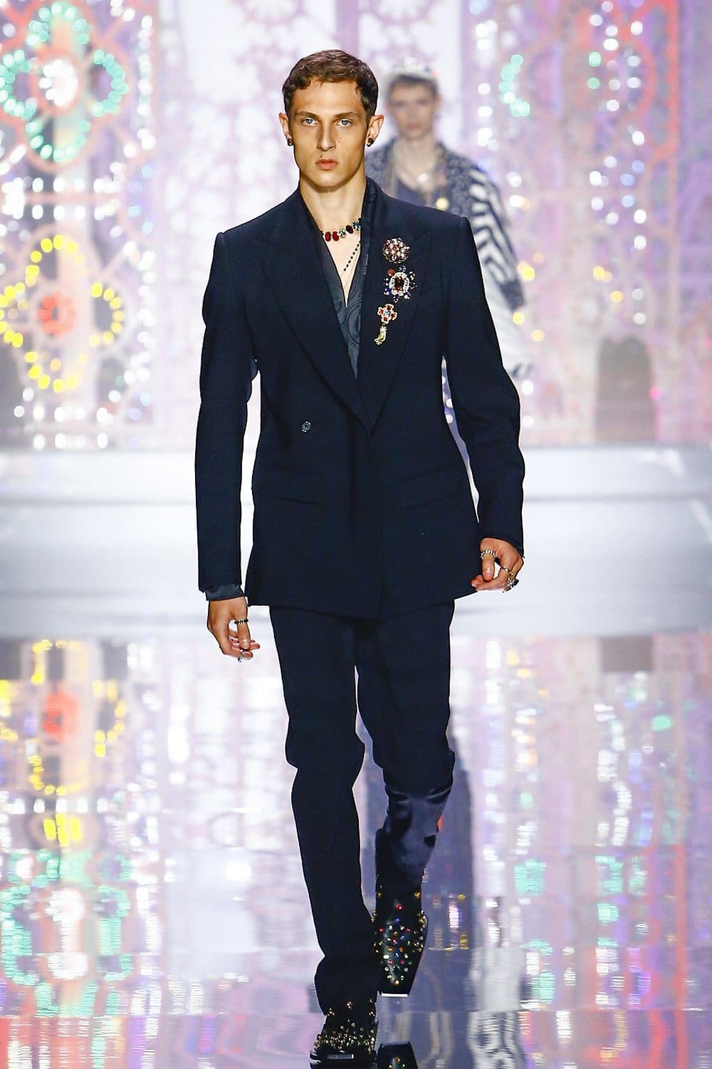 Dolce Gabbana Uomo Primavera Estate 2022 Light Therapy by RUNWAY MAGAZINE