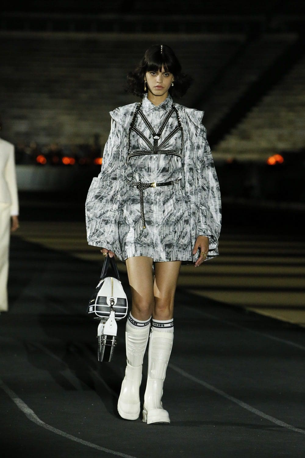Dior Cruise 2022 Resort por RUNWAY MAGAZINE