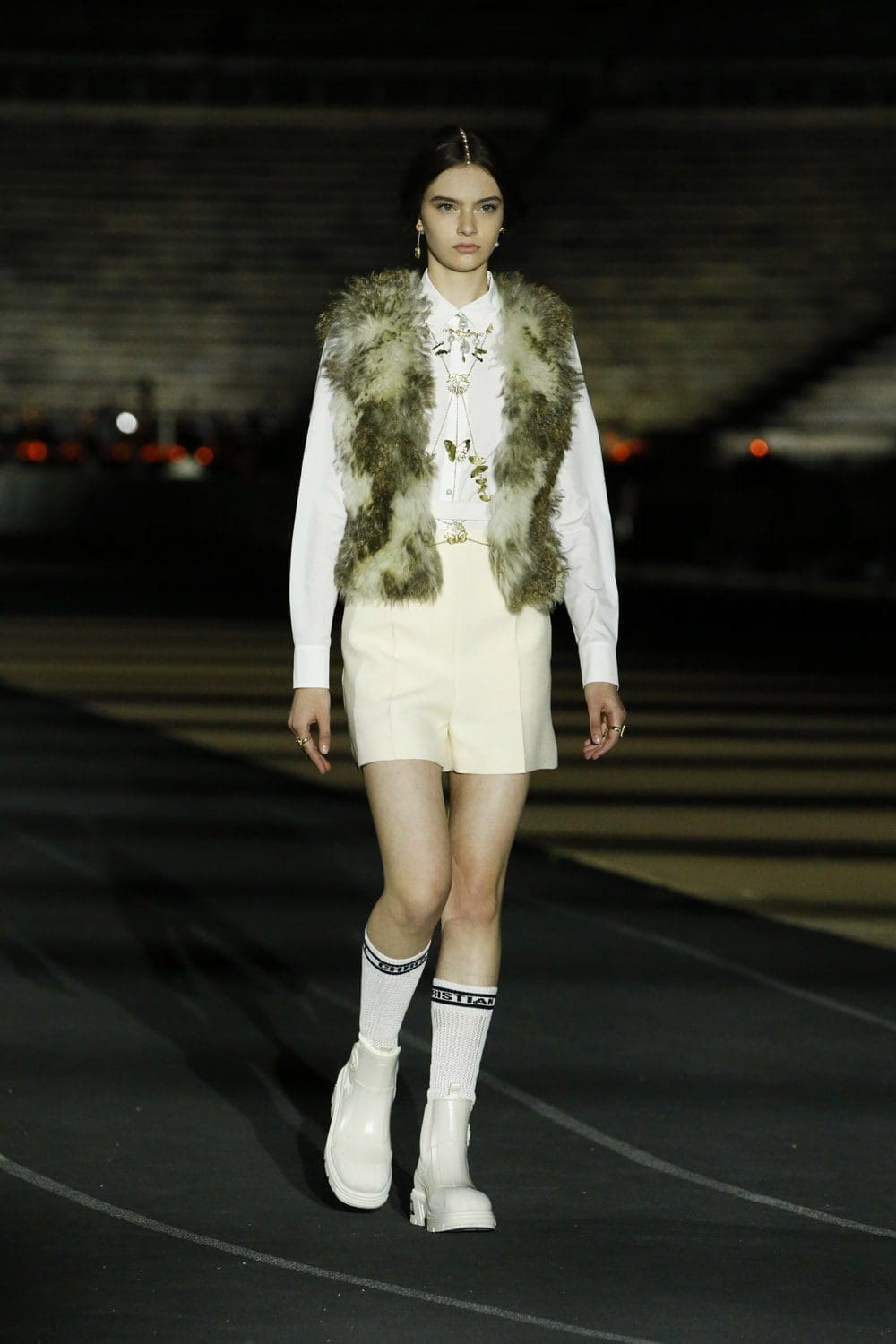 Dior Cruise 2022 Resort por RUNWAY MAGAZINE