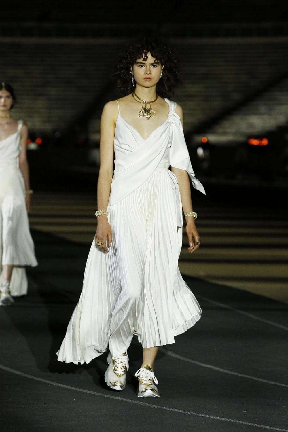 Dior Cruise 2022 Resort por RUNWAY MAGAZINE