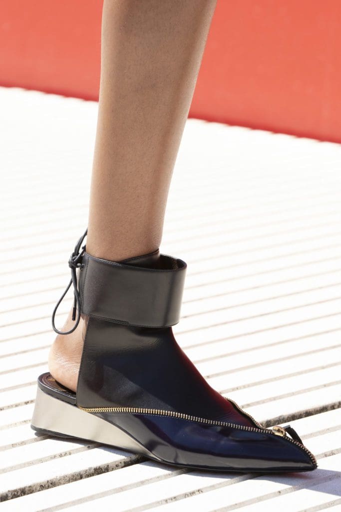 Louis Vuitton Cruise 2022 Resort by RUNWAY MAGAZINE