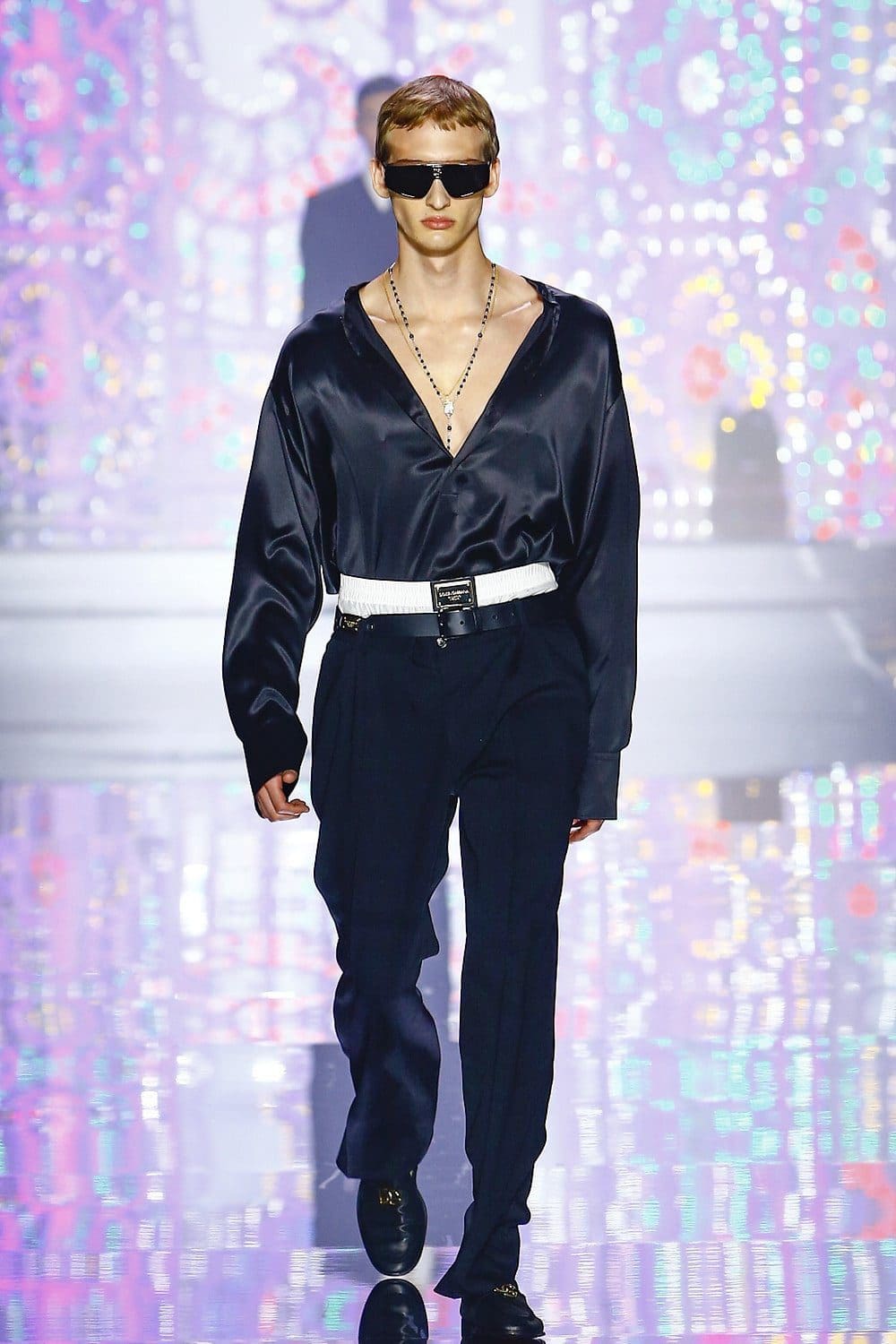 Dolce Gabbana Uomo Primavera Estate 2022 Light Therapy by RUNWAY MAGAZINE
