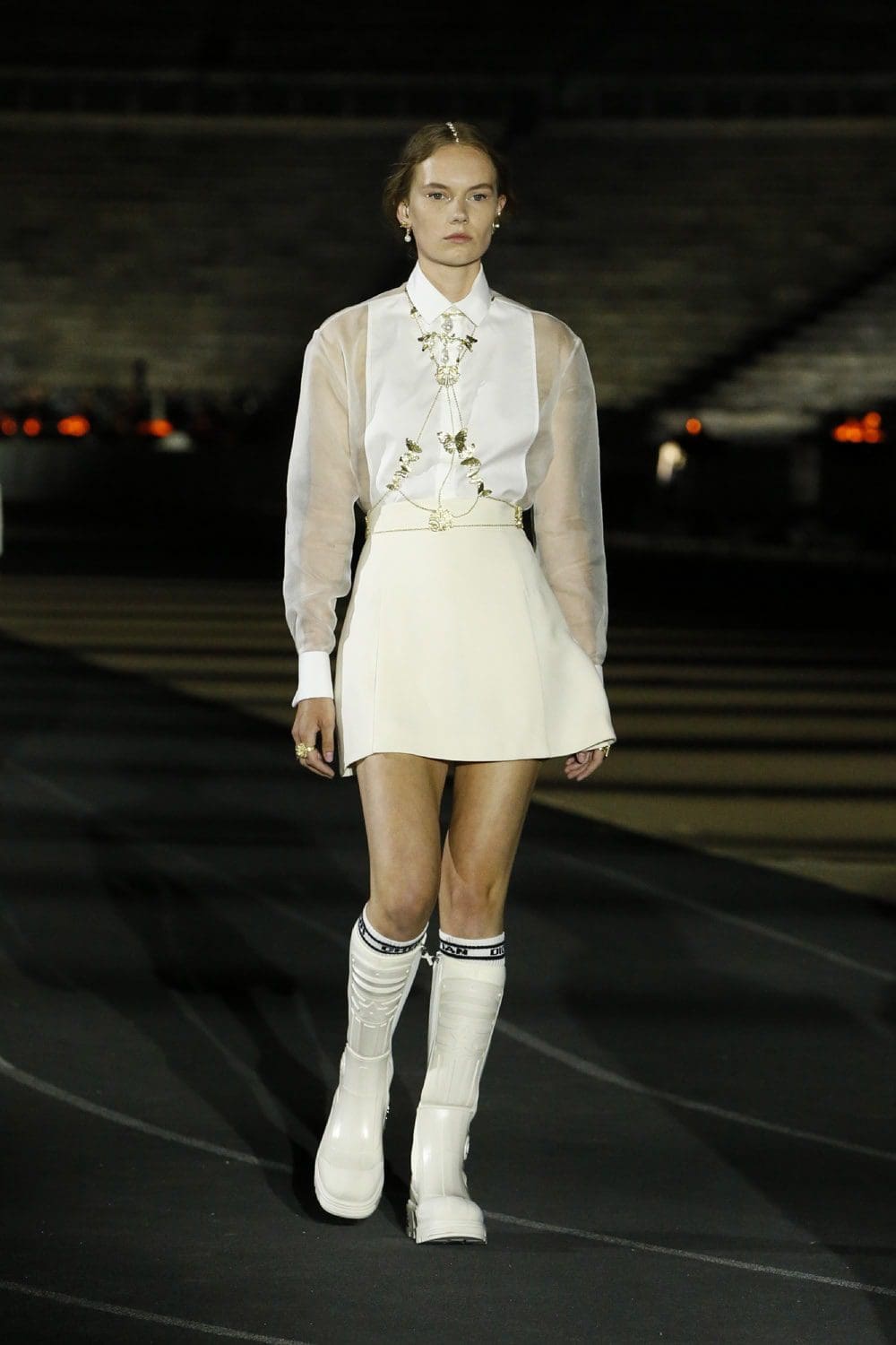 Dior Cruise 2022 Resort por RUNWAY MAGAZINE