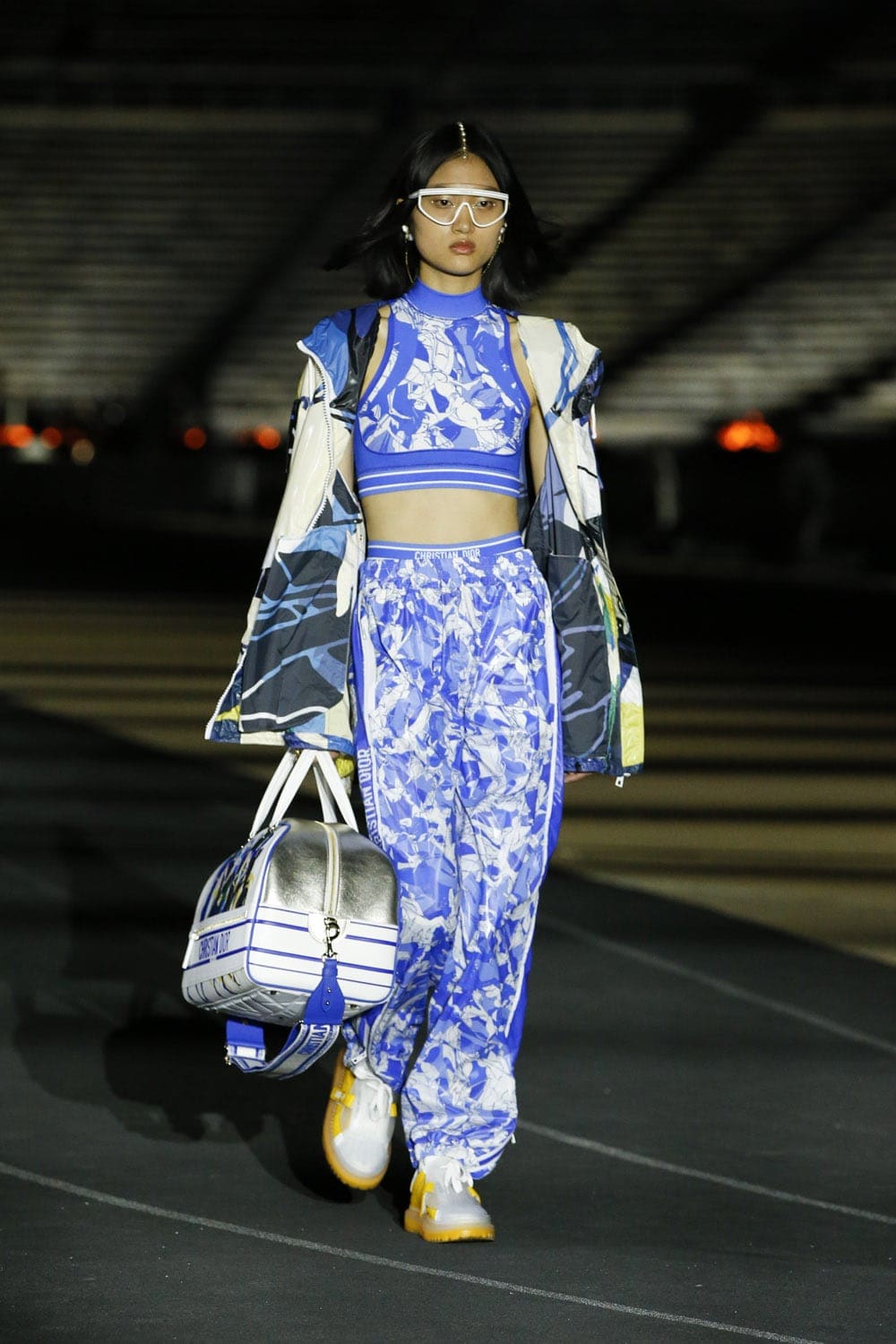 Dior Cruise 2022 Resort por RUNWAY MAGAZINE