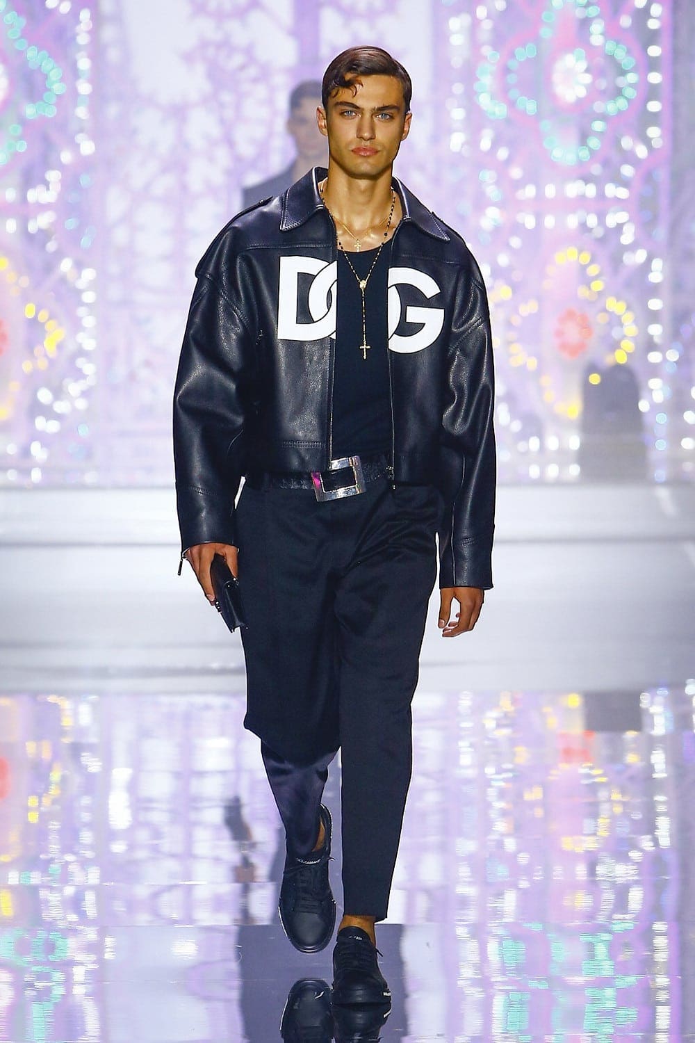 Dolce Gabbana Uomo Primavera Estate 2022 Light Therapy by RUNWAY MAGAZINE