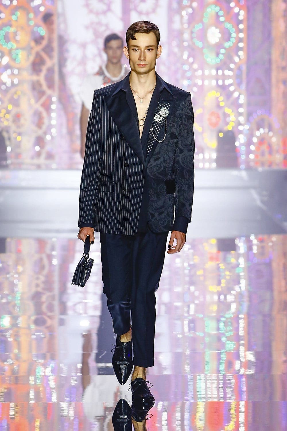 Dolce Gabbana Uomo Primavera Estate 2022 Light Therapy by RUNWAY MAGAZINE