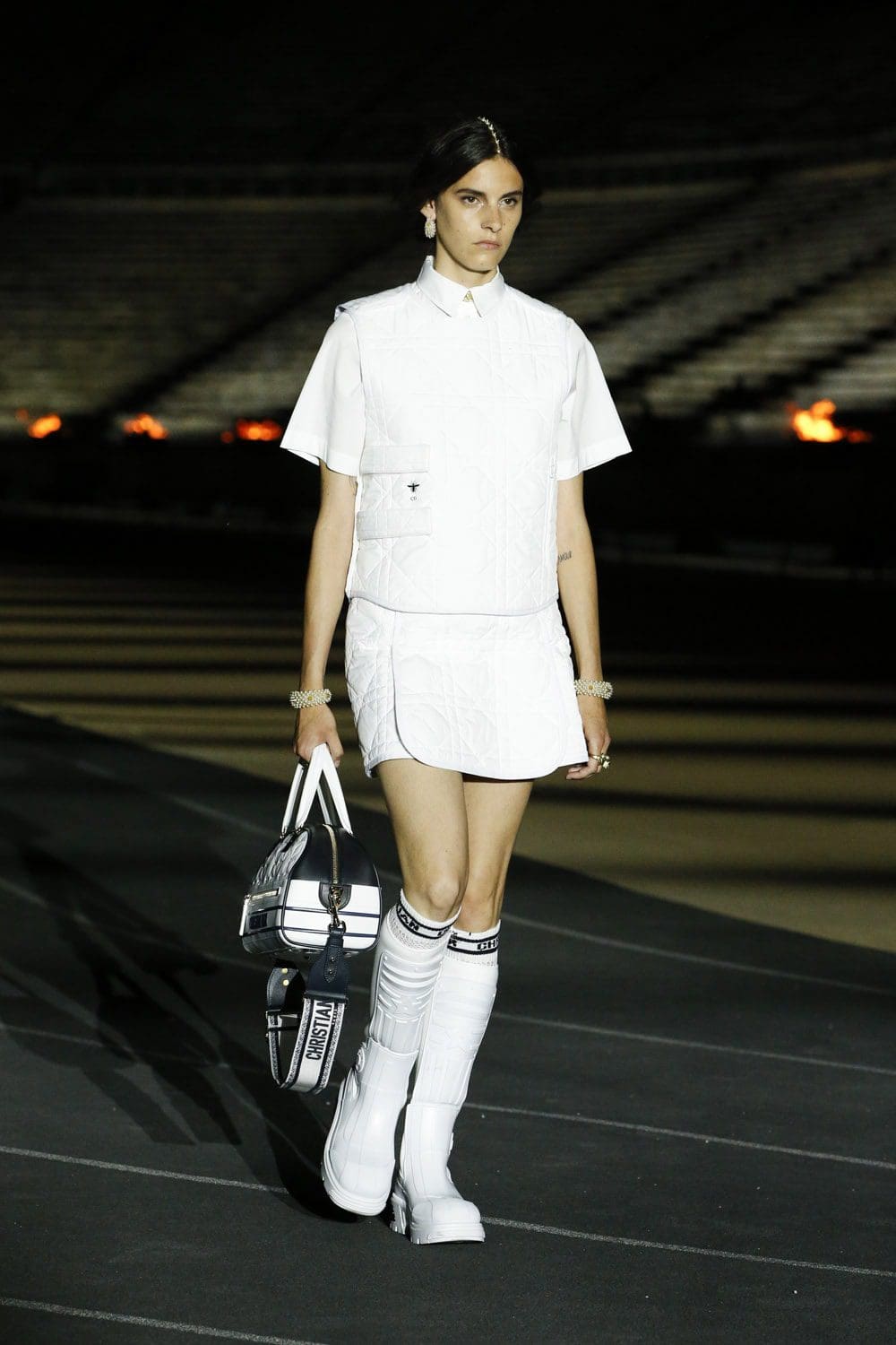 Dior Cruise 2022 Resort por RUNWAY MAGAZINE