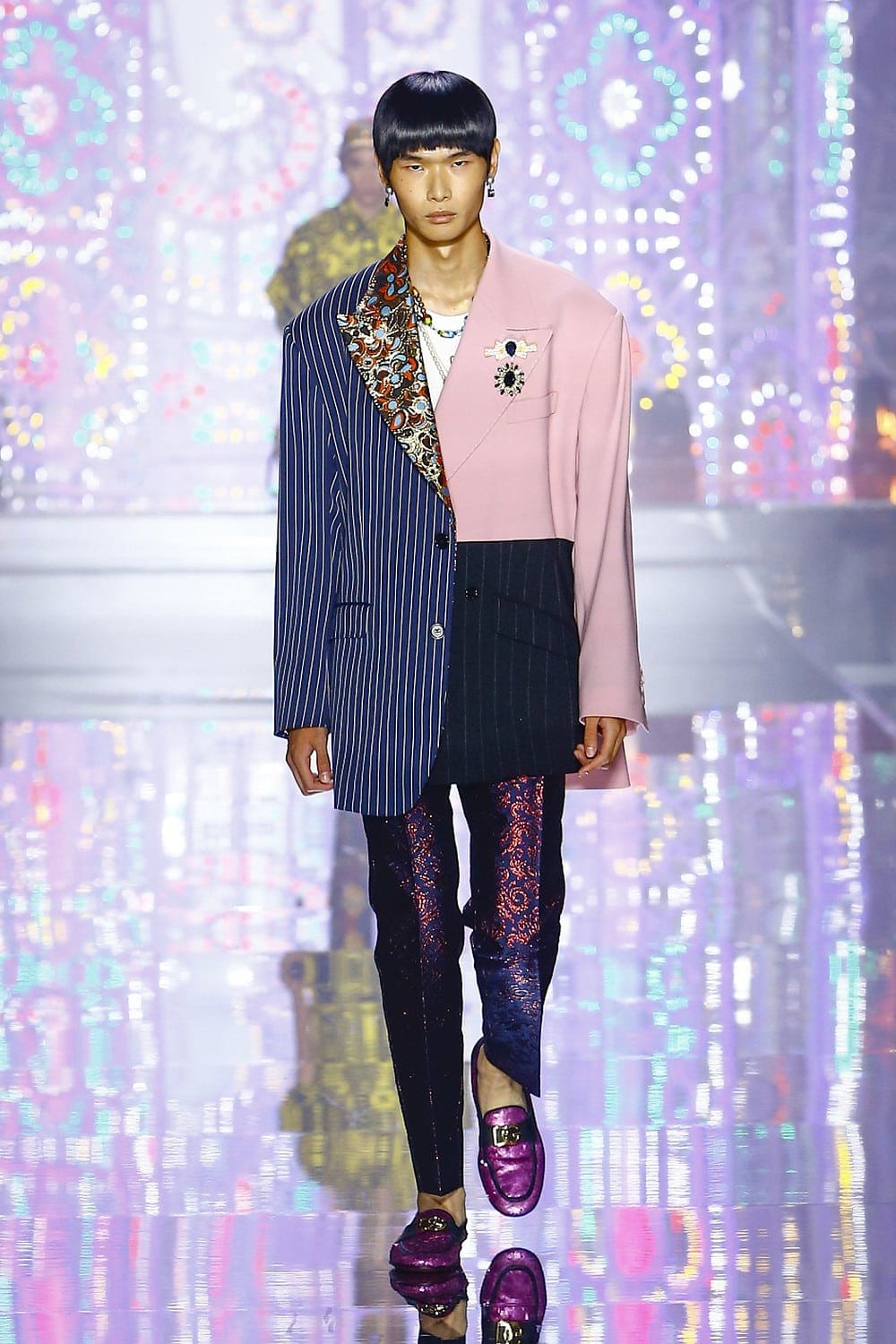 Dolce Gabbana Uomo Primavera Estate 2022 Light Therapy by RUNWAY MAGAZINE